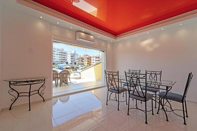 WELCS APARTAMENTO 175 EMP frente al canal