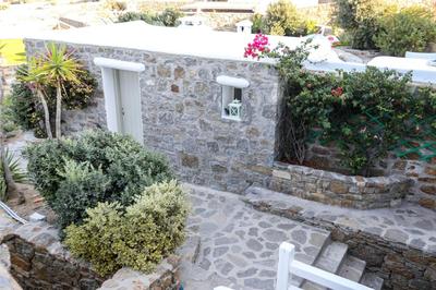 Sophisticated Mykonos Apartment | Apartment Amorino | Terrace with Private Hot Tub | Outdoor Dining Area | Kalafatis
