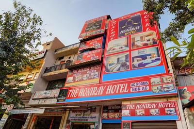 Hotel O The Honirav Hotel