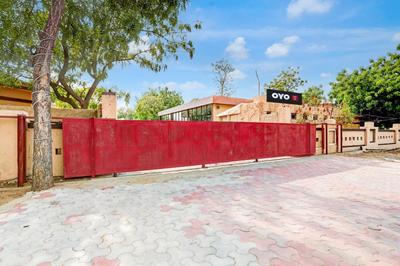 Hotel O Valley View Club & Resort