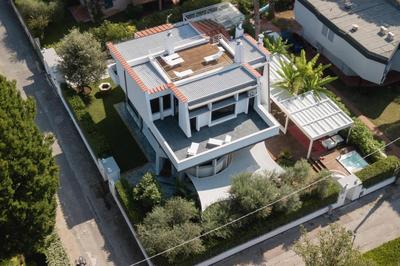 Villa Open Space, In Versilia