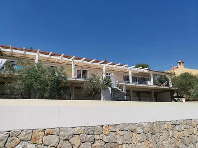 Incantevole Villa Vista Mare - Piscina a Sfioro con Idromassaggio - Free Parking - WiFi