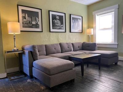 Dayton with 5 Beds Sleeps 10 2 Bedrooms plus WIFI