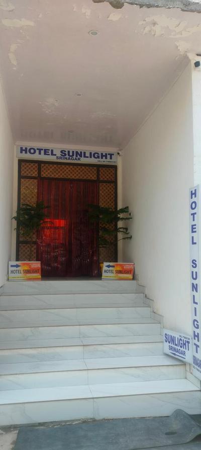 Hotel moon show Kashmir