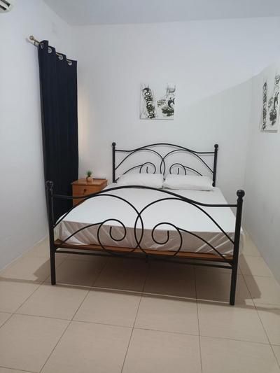 rose apartment