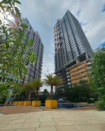 Affordable Studio Type Condo in Congressional Town Center