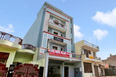 Hotel O Royal Palace