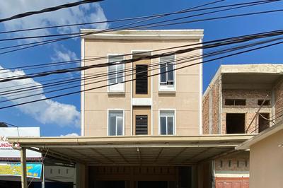 RedDoorz Syariah near RS Awal Bros Panam Pekanbaru