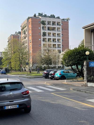 Modern apartment in Monza with terrace 60 m² garden