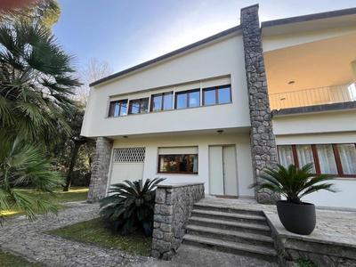 Villa a due passi dal mare