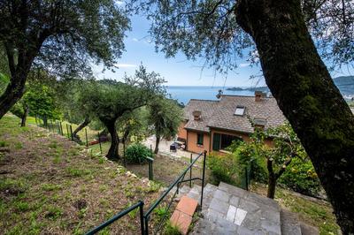 231new- Casa Sant'Ambrogio VISTA MARE, 2 Chilometri dal centro di Zoagli e dal Mare