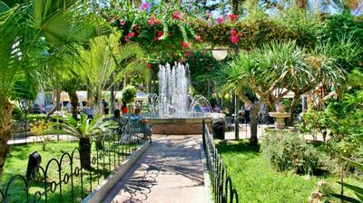 Plaza España y Playa La Colonia - by Aloha Palma