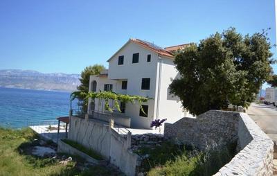 Apartments Levanat above the beach