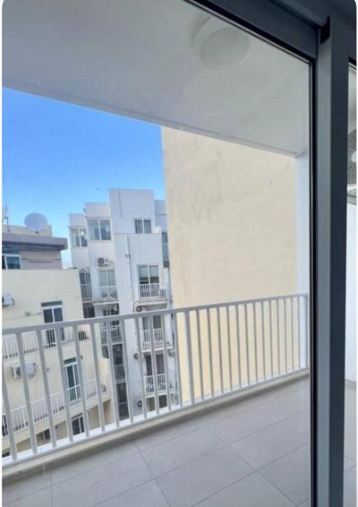 1 Shared room for a female