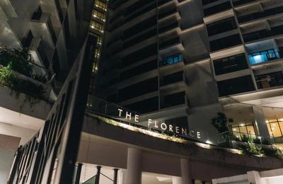 BGC McKinley Taguig 1BR with Balcony near Venice Grand Canal mall