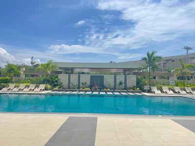 Le Rose Paris- Bacolod