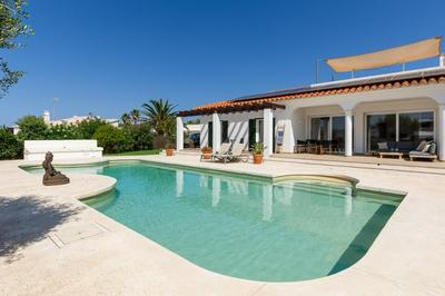 Villa Maravilla with HEATABLE pool ROOFTOPbar with sea views