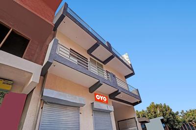 Hotel O Avs Hotel & Restaurant