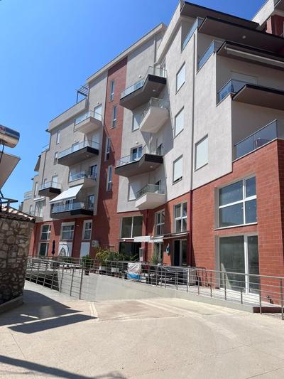 Luris apartament Himare