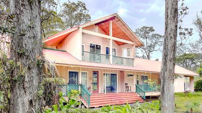 Volcano Forest Inn, a hotel in Volcano, Hawaii