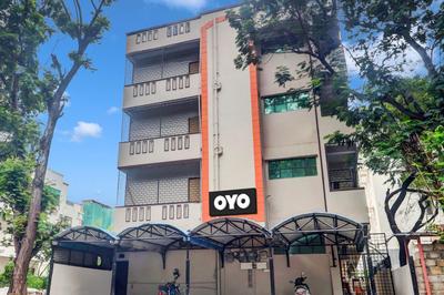 Hotel O S Grand Residency