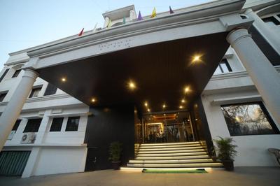 The Four Seasons Recreation