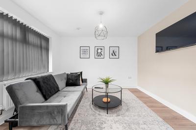 Morden En-Suite Room -15 Mins to Manchester City Cente, 10 Mins to Etihad Stadium