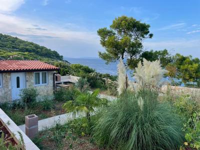 Sea Sage Suites