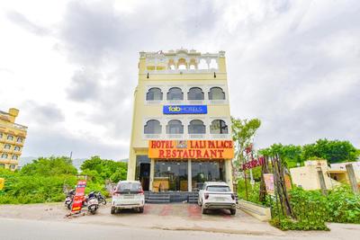 FabHotel Lali Palace
