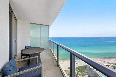 Breathtaking Ocean-View Balcony Lyfe Resort