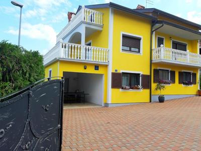 Ferienhaus Mit Beheiztem Pool