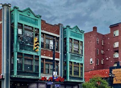 Walkable Allentown Downtown Gem with King Bed