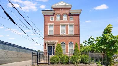 Historic 3-BR Downtown Bourbon Getaway