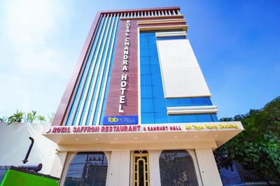 FabHotel Royal Chandra