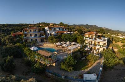 Pantheon Apartments & Studios