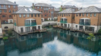 Stylish Waterfront Apartment