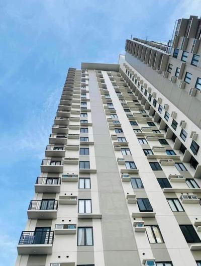 Cozy Couple's Getaway - The Median