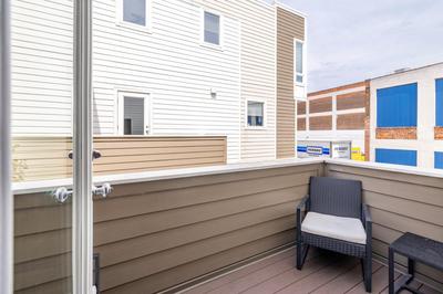 Luxury Downtown Townhome Private Garage Unit 9