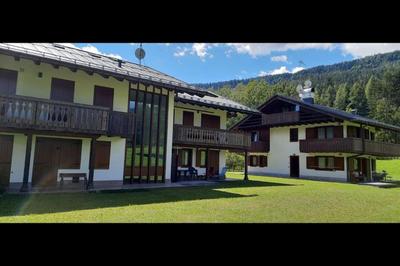 3BDRM Luxury Magic Flat near Cortina with Garage