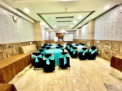 Hotel SPB 87 near Karol Bagh Metro Station Delhi