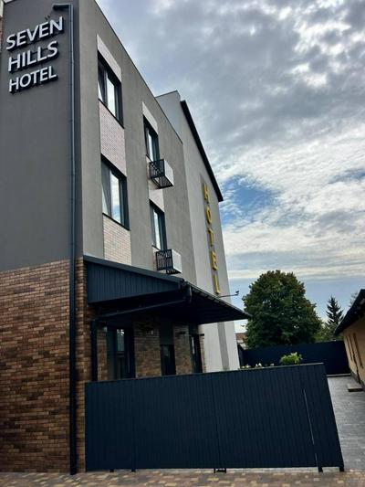 Seven Hills Hotel