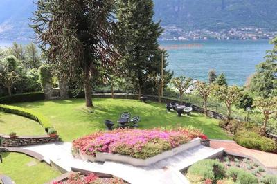 House just minutes from Como breathtaking view