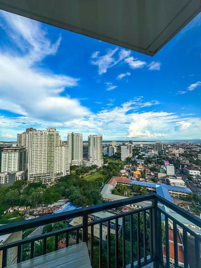 Warm and Cozy Studio with Balcony