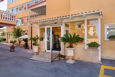 Hotel De La Ville Relais