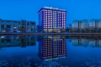 Home2 by Hilton Xinjiang Kuche