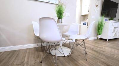 Gillespie 2bed 1 bath 1063 by SD Stay