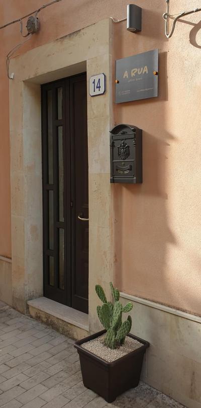 A Rua Camera con bagno privato vicino al Duomo