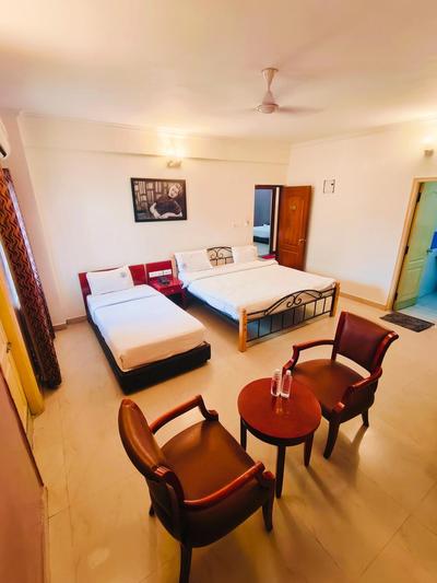 Kings Suites Palace Grounds