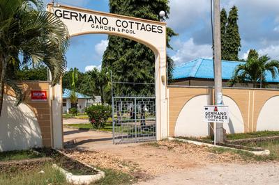 Germano Cottages Garden and Pool