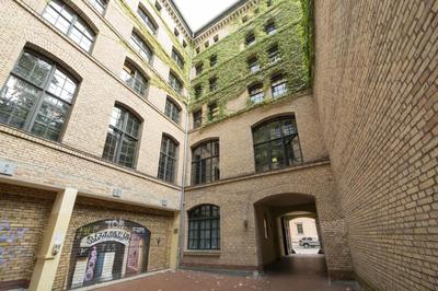 Homely Berlin - Central, Spacious, Rosenthaler Platz I Cafe